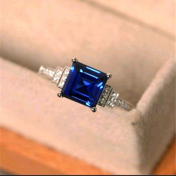 NEW 925 Silver Princess Square Blue Sapphire Ring - Picture 5 of 6